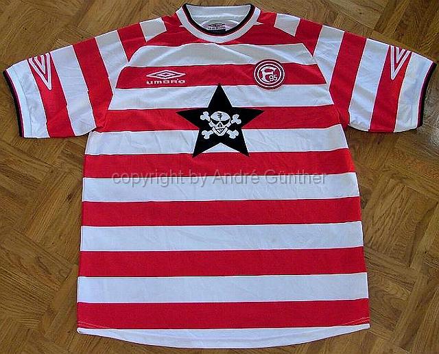 111.jpg - 2001-02 Hosen Trikot kurzarm rot-weiß