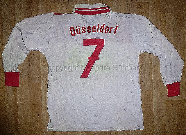 P1000926.JPG - 1984-85 ARAG #7  matchworn