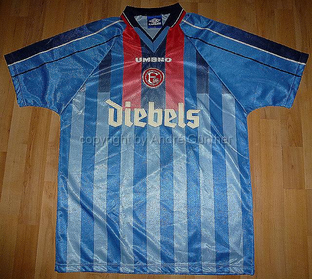 P1060797.JPG - 1997-98 Diebels Trikot blau Kurzarm