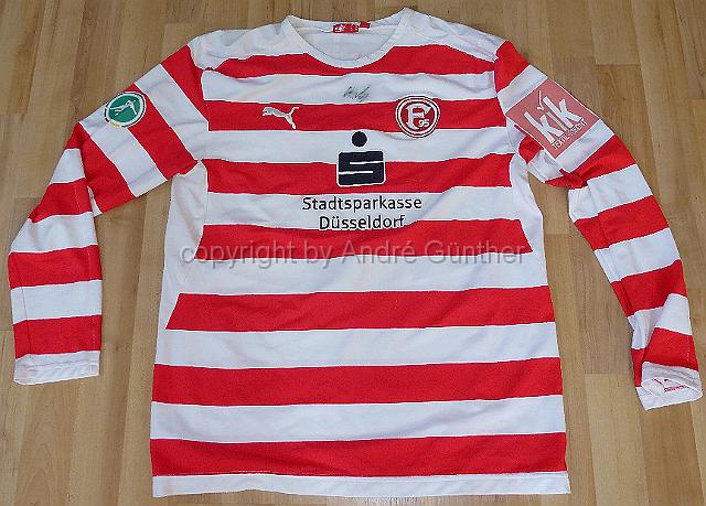 P1080718.JPG - 2008-09 SK #17 Lambertz KIK Sparkasse Trikot  Matchworn signiert