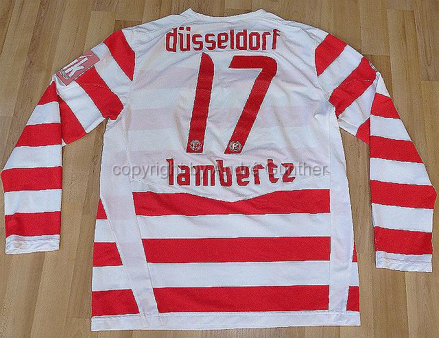 P1080720.JPG - 2008-09 SK #17 Lambertz KIK Sparkasse Trikot  Matchworn signiert