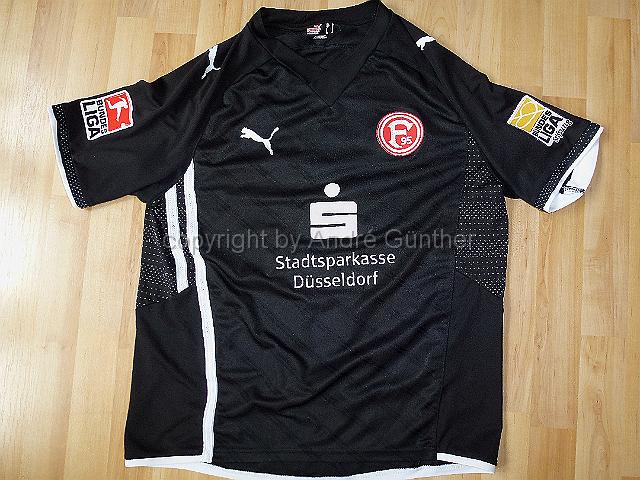 P1090500.JPG - 2009-10 SK #21 van den Bergh   Matchworn