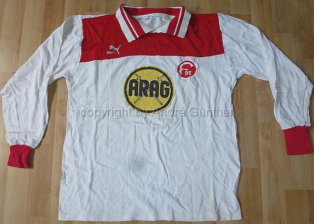 P1110112.JPG - 1984-85 ARAG #7  matchworn