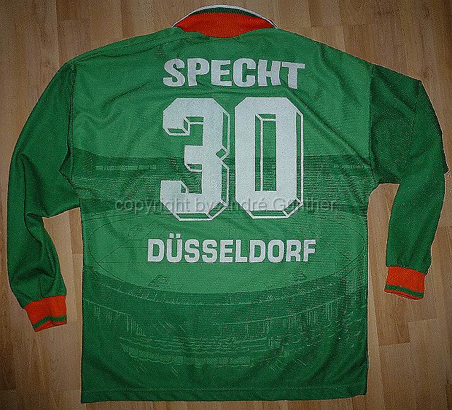 P1140470.JPG - 1995-96 Diebels #30 Specht Rheinstadion Trikot grün Matchworn