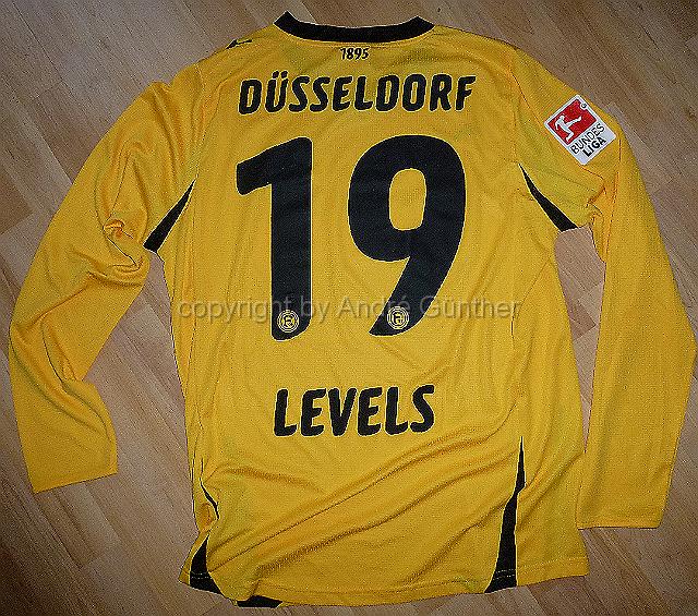 P1140482.JPG - 2011-12 Bauhaus #19 Levels Matchworn Ausweich Trikot Langarm