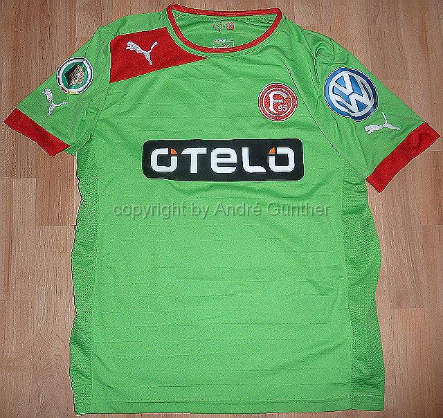 P1180600.JPG - 2012-12 otelo #21 van den Bergh Ausweichtrikot grün  Matchworn aus dem Pokal Spiel in Burghausen