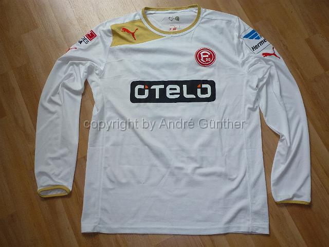 P1200840.JPG - 2012-13 OTELO  #17  Andreas Lumpi Lambertz  Matchworn  Langarm Version mit BL + Hermes Patch  Vorderseite